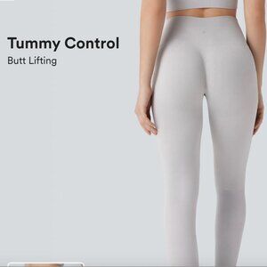 NWT Halara Tummy Control Butt Lifting Pocket Leggins